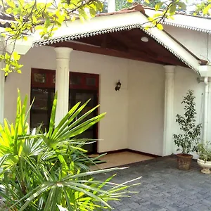 Guest house Layathraa, Kandy
